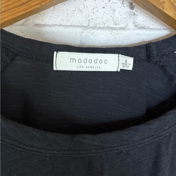 Mododoc Black Embroidered Ikat Sleeve Long Sleeve Tee - Picture 4 of 5